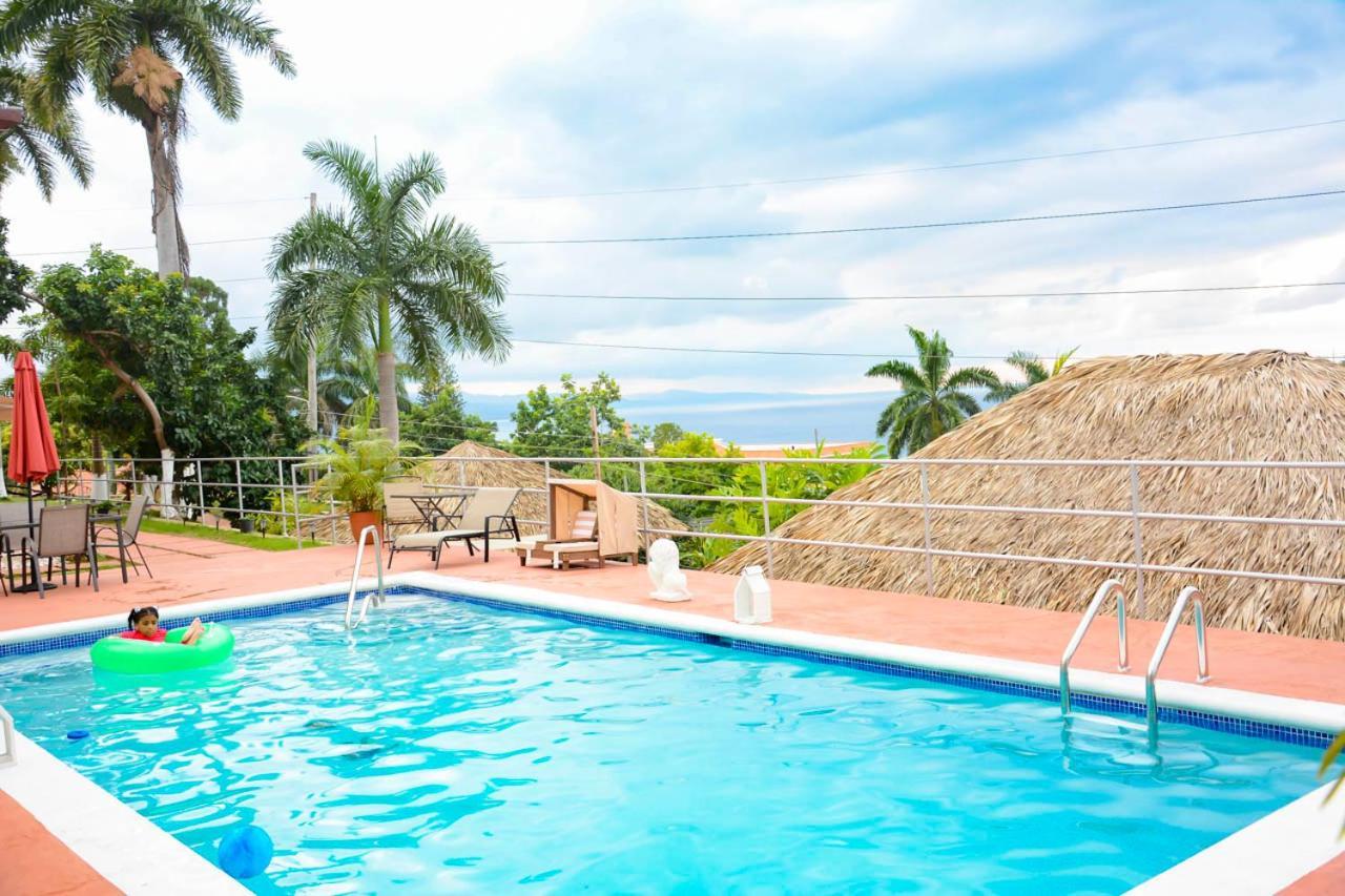 Bella Vista Vacation Apartment Montego Bay Exterior foto